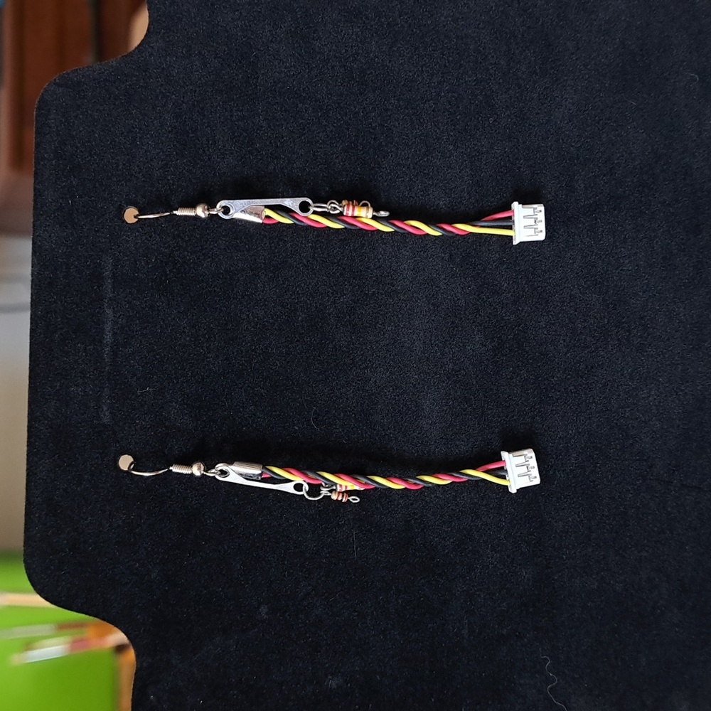 IrResistorble medicine earrings